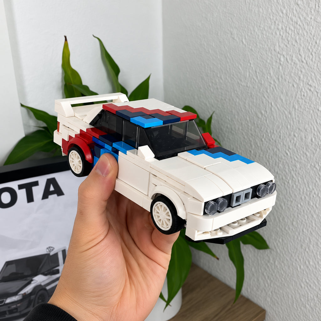 Kit de construction BMW M3 E30 Paddock™ | 456 pièces